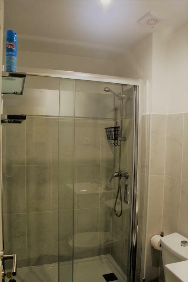 Microrent Rooms Брага Екстер'єр фото